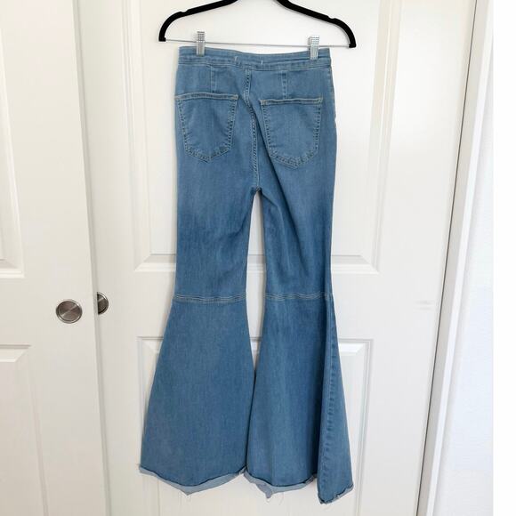 Free People Just Float On Flare High Rise Light Wash Retro Jeans 26 - Picture 3 of 5